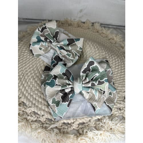 Hand Tied Neutral Camo Fabric Bow Headwrap | Fabric Headwrap, Hairbow, Baby Bow, Hair Accessory