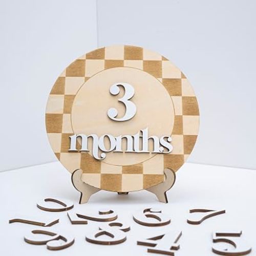 Wooden Baby Monthly Milestone Sign, 1–12 Month Round Photo Prop Set, Checker Pattern Neutral Nursery Decor, Newborn Growth Tracker Keepsake Gift