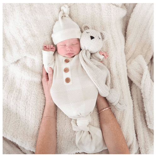 Big Check Bamboo Waffle Newborn Baby Knot Gown & Hat Set in Sand | Caden Lane