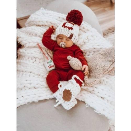 Made to order Matching Initial letter hat and booties set. Baby winter gift. Jumbo yarn pom pom. Baby shower gift. Personalized set