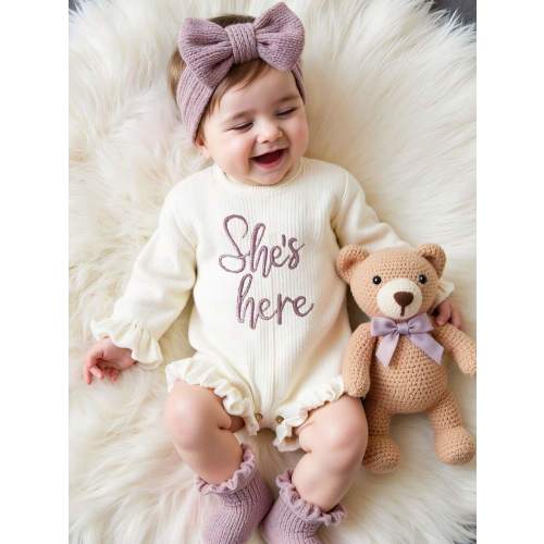 SHEIN 2Pcs Set Dusty Pink "She's Here" Embroidery Knitting Newborn Photography Outfits With Matching Bow Headband Knitted Baby Girl Bodysuit Infant 1 Month 100 Days Photoshooting Props Fall Winter | SHEIN USA