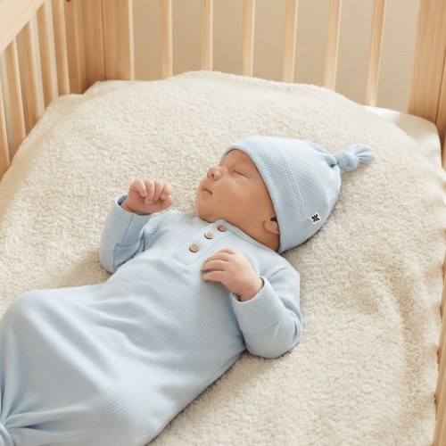Knot Hat Bashful Blue Rib