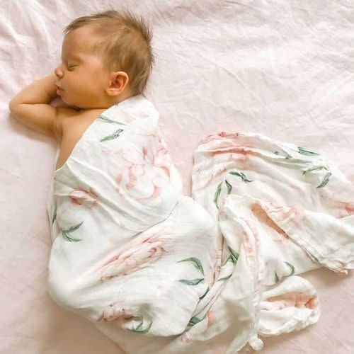 Organic Bamboo Cotton Swaddle | Pretty Peony