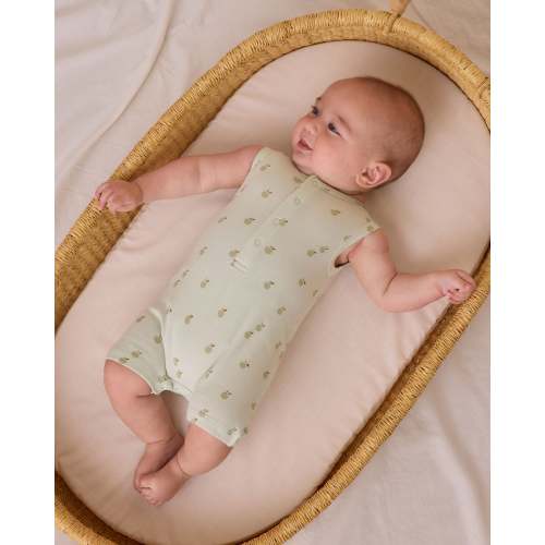 Knotted Baby Gown + Hat Set || Sage Grid – Quincy Mae