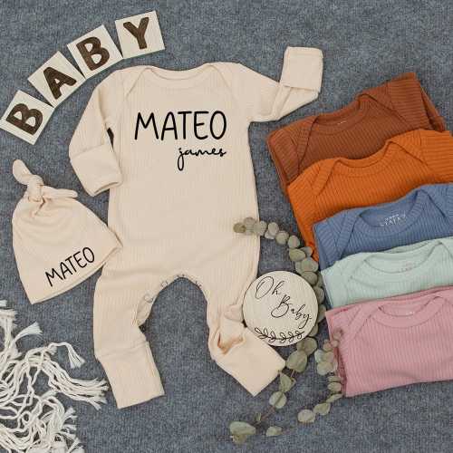 Personalized Modern First + Middle Name Baby Bodysuit And Hat Set, Going Home Outfit, Newborn Baby Clothes, Custom Newborn Gift, Baby Shower