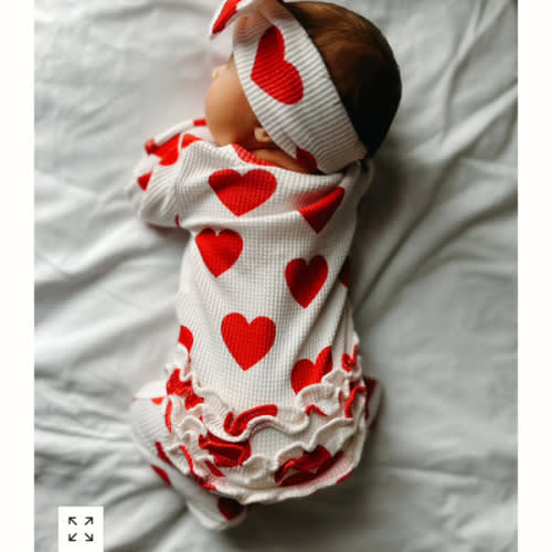 Organic Waffle 2-Way Zip Ruffle Footie, Red Heart – SpearmintLOVE