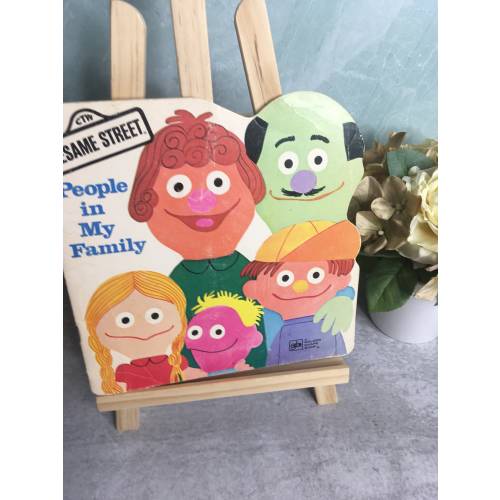Vintage 1978 People in My Family golden shape book Sesame Street Jeffrey moss Muppets