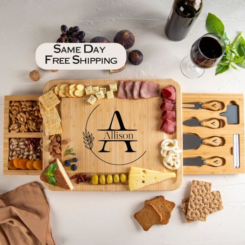 Charcuterie Board Personalized Cheese Cutting Board Wedding Gift for Couples, Anniversary Gift Housewarming Gift New Home Kitchen Decor Gift