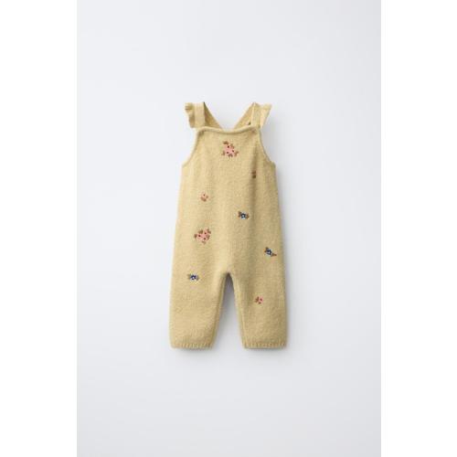 LONG KNIT PINAFORE WITH EMBROIDERED FLOWERS - Light yellow | ZARA United States