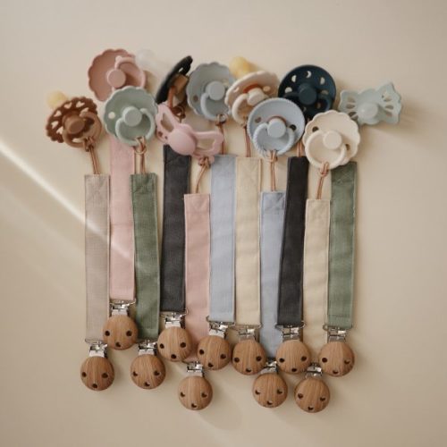 Mushie: Linen Pacifier Clip