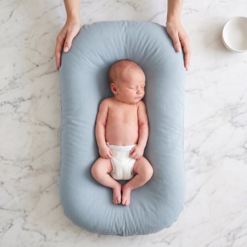 Little Manta Pastel Baby Lounger Nest