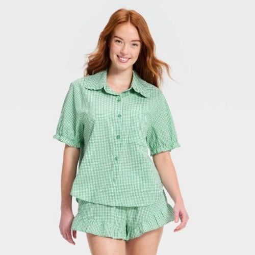 Women's Mommy & Me Ruffle Short Sleeve Notch Collar Shirt and Shorts Pajama Set - Auden™ Green XL