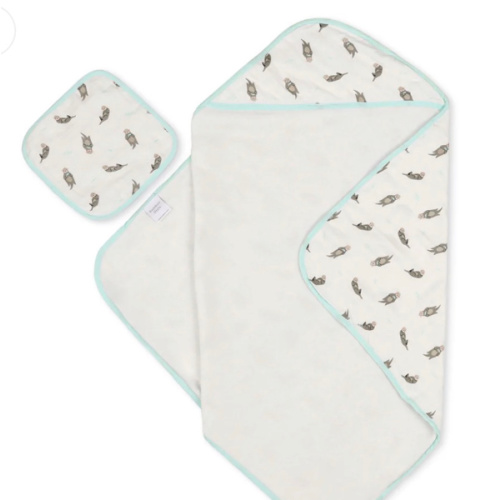 Otter Hooded Towel and Washcloth Set | Bamboo Little
