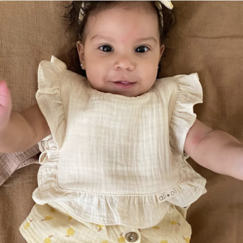 Muslin Cotton Ruffle Baby Bib (Ivory)