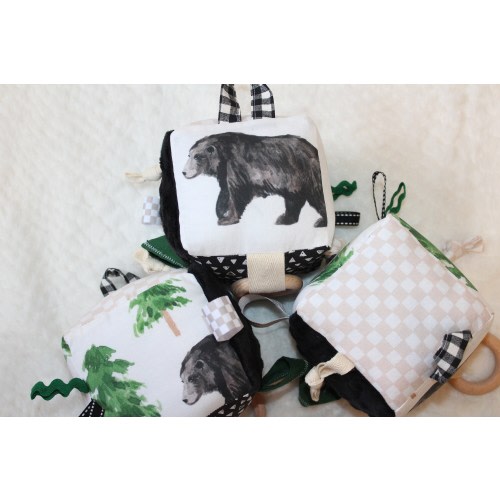 Bear Sensory Block, Activity Cube, Baby Rattle, Crinke Fabric Block, Baby Shower Gift