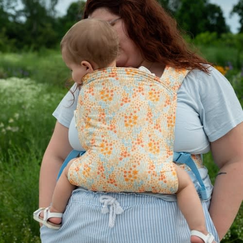 Bloom Baby Lark Carrier – Floral Soft Structured Carrier