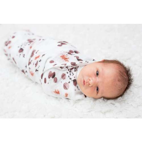 Lulujo Bamboo Swaddle | All the Wright Things by Jamie Wright