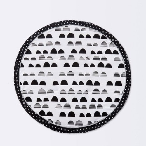 Round Activity Playmat Scallop - Cloud Island™ Black/White