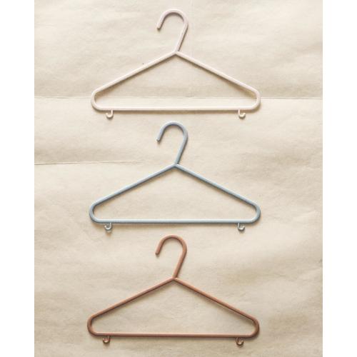 KIDS’ PASTEL HANGERS (PACK OF 6)