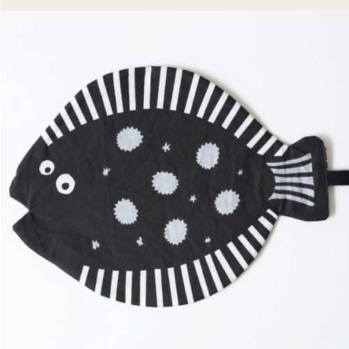 Crinkle fish toy