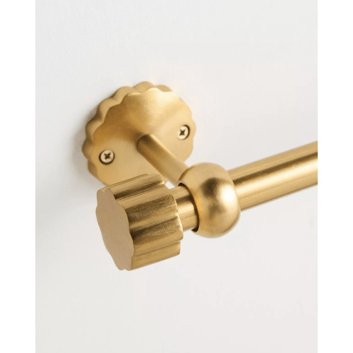 Wiggle Scalloped Curtain Rod - Small