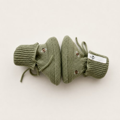Baby Booties -  Little leaf bee