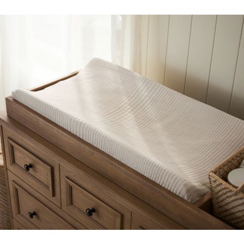 west elm x pbk Organic Matelassé Changing Pad Cover