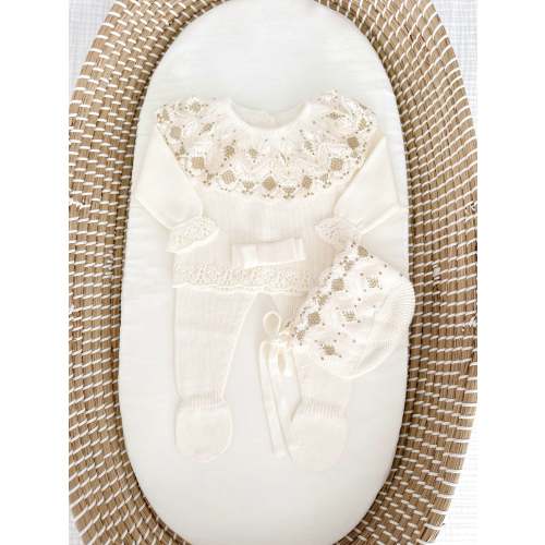 Elegance Newborn Three Piece Outfit (Ivory/Golden)