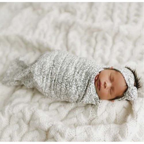 Swaddle Pod in Carollas Ashen