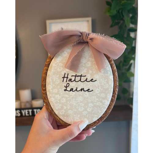 Custom Embroidered Baby Name Hoop, Baby Name Announcement Sign, Photo Prop for Newborn Baby, Name Sign for Hospital Bassinet