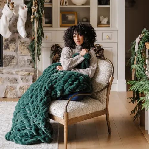 DOUBLE RUCHED FAUX FUR XL THROW BLANKETS