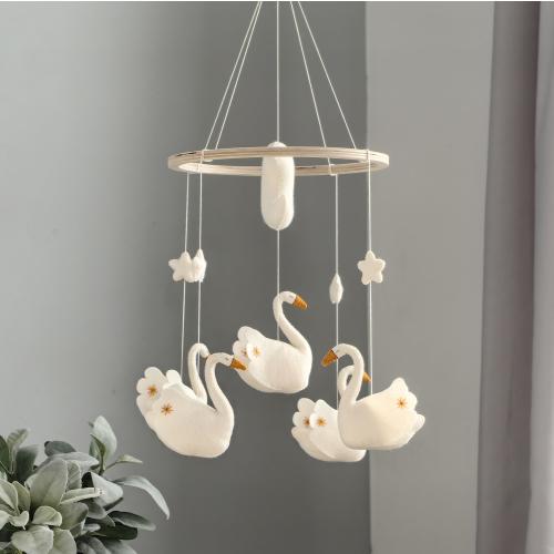 Swan baby mobile | Cygnus crib mobile | Nursery baby mobile