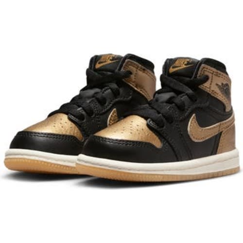 Kids' Air Jordan 1 Retro High OG Basketball Sneaker, 4 M