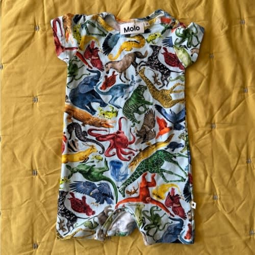 Molo “Felton” Colorful Animals Organic Cotton Baby Onesie size 68 (6 months)