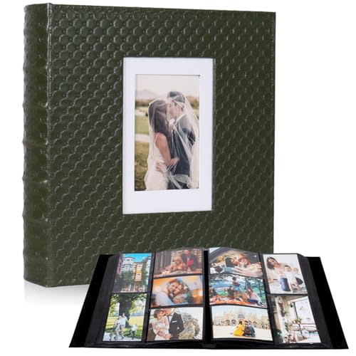 RECUTMS Large Capacity Photo Album 4x6, 600 Photos PU Leather Picture Album with Black Pages, Horizontal & Vertical Pockets, Clear Sleeves Memory Book for Family, Travel, Wedding & Gift (Dark Green)