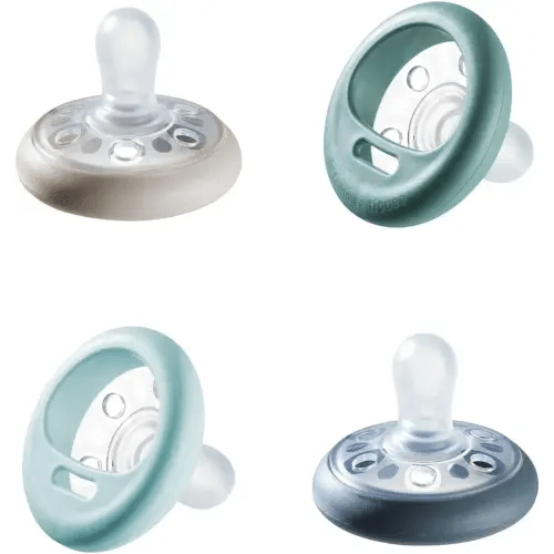 Tommee Tippee Breast-Like Pacifier, 6-18 Months, Symmetrical Design, Natural Breast-Like Baglet, BPA-Free Binkies, Pastel/Blue/Black, Pack of 4