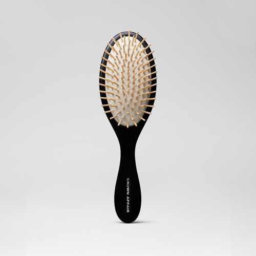 The Brush No. 002 - Crown Affair Wooden Brush
