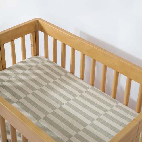 All-Stages Bassinet Sheet in GOTS Certified Organic Muslin Cotton - Moss Stripe