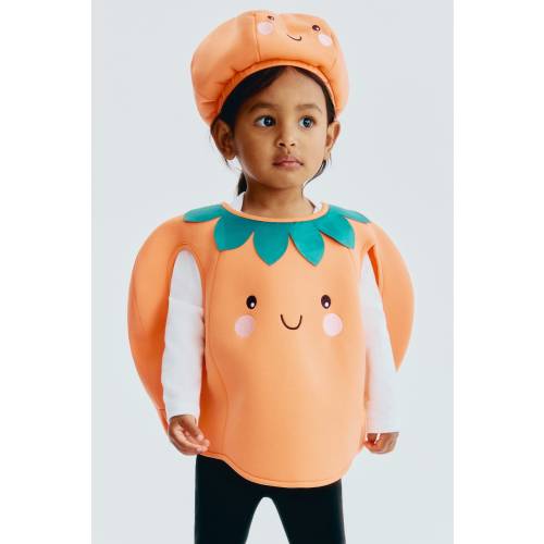 COSTUME