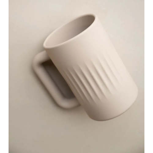 Soft Pour Rinse Jug - Gentle, Easy Bath Times in Warm Beige – bumble beez