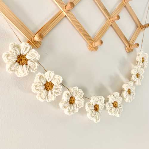 Daisy Garland, Fall Garland, Autumn Garland, Boho Mantle Garland, Kids Fall Decor, Fall Bunting, Cozy Fall Decorations, Cottage Core Decor