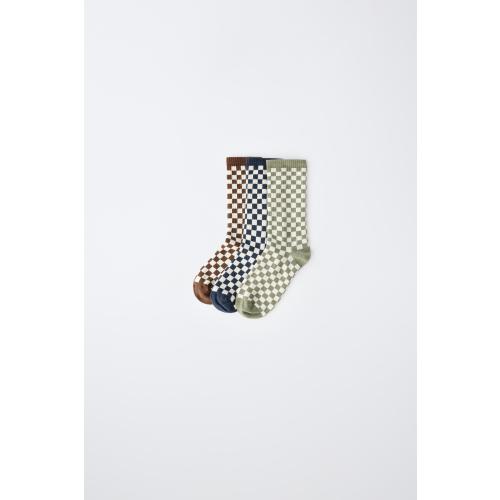 THREE-PACK OF CHECKERED LONG SOCKS - Light beige | ZARA United States