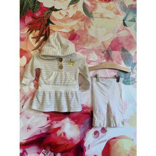 Juicy Couture two piece outfit. Velour long sleeve cream & gold stripe hooded dress. Kangaroo pocket. Cream leggings. Size 3-6m