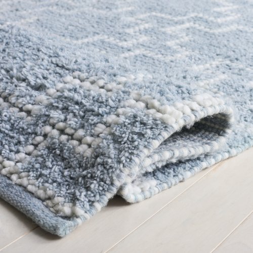 SAFAVIEH Handmade Vermont Greti Southwestern Rug