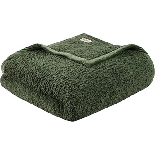 Woolrich Burlington Berber Blanket Super Soft, Cozy Lightweight Cover with Luxurious Velvet Binding, Modern Trendy All Season Bedspread Bedding-Set, Full/Queen 90" W x 90" L Green