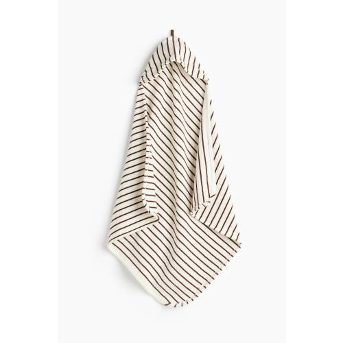 HOODED BATH TOWEL
