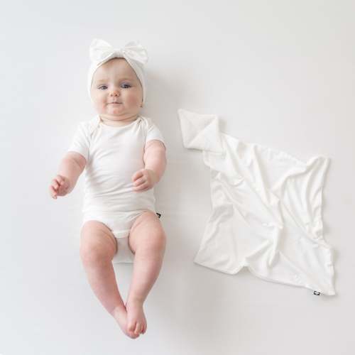 Kite Lovey in Cloud