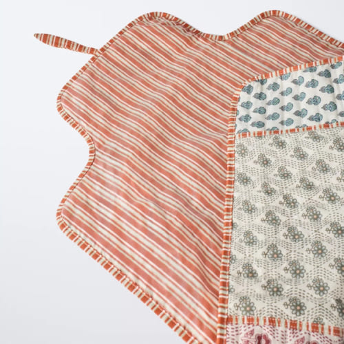 FLORAL MATERNITY CHANGING MAT