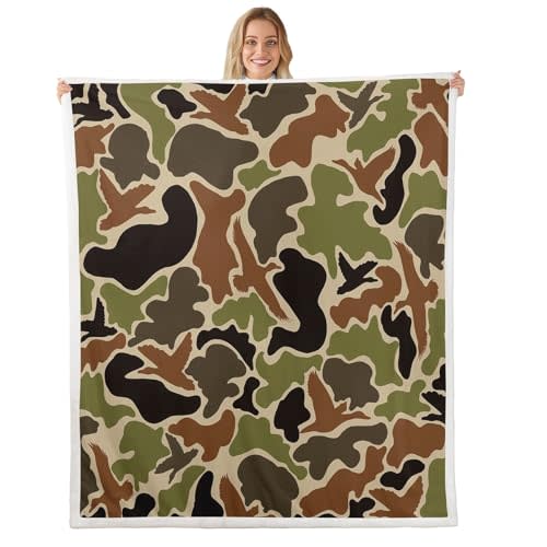 Feelyou Duck Hunter Green Camouflage Hunting Fleece Throw Blanket 40"x50" Kids Black Brown Plush Blanket for Boys Teens Camo Army Sherpa Blanket Breathable Wild Fuzzy Blanket Room Decor
