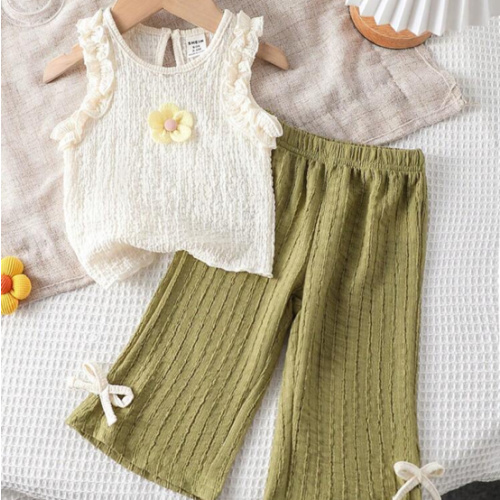 SHEIN Playful Pals Textured Baby Girl Summer Floral Decor Ruffle Trim Tank Top And Wide Leg Pants Casual Set